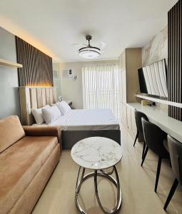 Modern Condo Room with City View