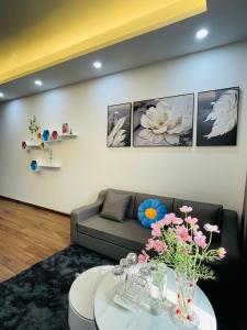 Phuong Thao LuxCity Apartment in Cam Pha - QN