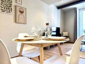 Appartements Le Cosy Bruey - Appartement Confort avec Balcon - Centre-Ville : photos des chambres