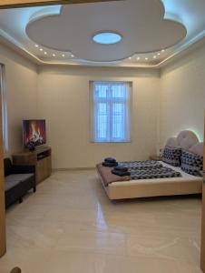 Heart Of Downtown Budapest Luxury Condo, Private Spa, Home Cinema, Patio