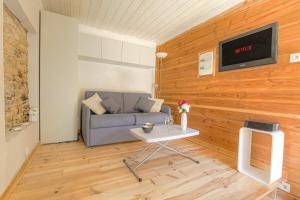 Appartements Mairie - LB - Lyon 2 - Romantic ambience with whirlpool baths : photos des chambres