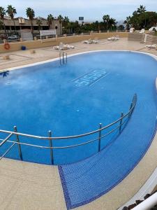 Oasis San Eugenio 1-bedroom Apartment with Ocean View, Large Terrace and Pool, Full Kitchen