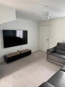 Spacious Luxurious Serviced Accommodation 8