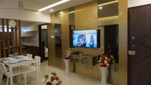 2BR Mumbai Theme Apart In Chembur