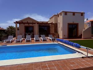Vista Verde, Luxury Family Front Line Golf, Hot Tub,Pool Table, 8 pers, Caleta de Fuste
