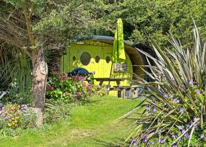 Atlantic Farm Surf Pods