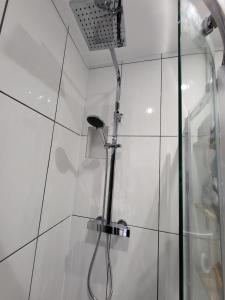 Town Centre Modern 1 Bedroom self-contained Apartment