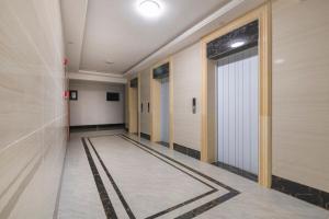 Modern Nairobi Apartment with Private Pool and City Views