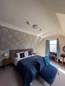 King Room room in Dalrachney Lodge Hotel