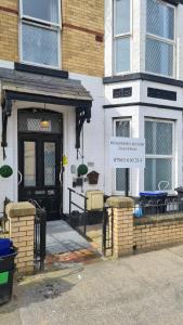 PENGWERN MANOR GUEST HOUSE e