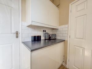 Central Stratford Retreat - Walk To Town Centre