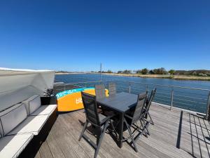 Hausboot-See-Rad-SUPs-Meer-Familie-Urlaub!