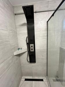 4ML Boutique Room