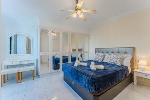 Diamond Family Suite Heated Pool