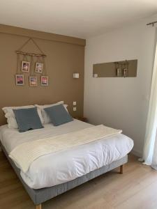 LOGIS HOTELS - Hotel et Restaurant L'Oceana : photos des chambres