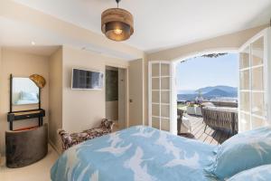 Villas REF 2165- Mandelieu La Napoule- Sea view Villa for rent : photos des chambres