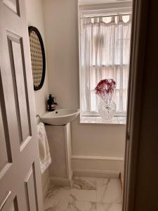 Catherine Hill House Grade 2 Listed Apartment, Frome