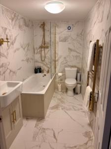 Catherine Hill House Grade 2 Listed Apartment, Frome