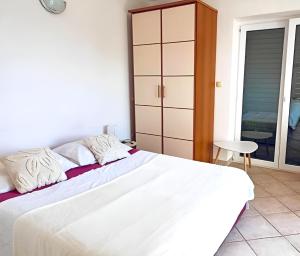 Apartmani Podgora 2