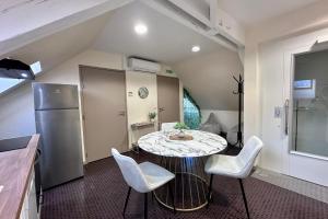 Appartements Casa Foch - T3 pour 3 personnes - Parking - Proche Hyper Centre : photos des chambres