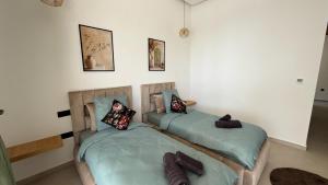 Villa Enja - Swimming pool - 4 BR BA - Wi-Fi - Parking