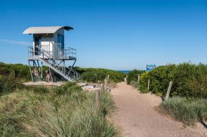 Coastal 3 bd duplex Everything at your doorstep