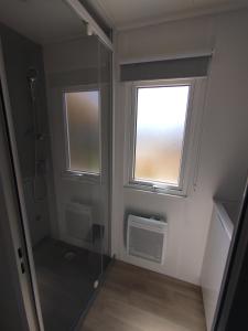 Campings MHVACANCES LOUENT PLUSIEURS MOBILHOMES DANS CAMPING 4 ETOILES PROCHE CHATEAUX et ZOO BEAUVAL : Mobile Home MH255