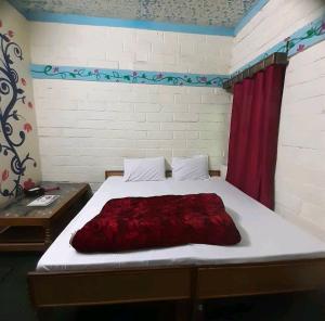 Shri Hunumant inn & resort