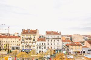 Mars 1943 Lyon 2 KP Warm and bright apartment with balcony
