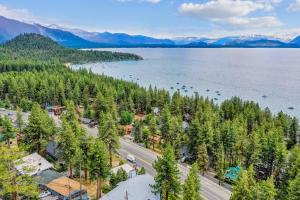 First level studio Unit #7 close to everything bike, ski, swim Zephyr Cove!