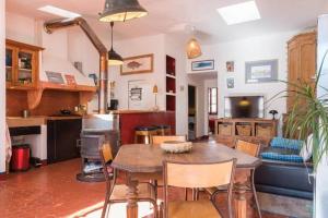 Joli appartement sur le port proche des plages !