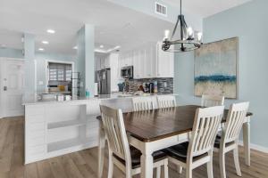 Island Fantasea by Gulf Coast Getaways