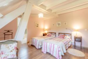 Maisons d'hotes Maison d-hotes, Calme et Piscine : photos des chambres
