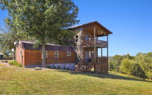 Fox Wood Cabin, Hot Tub, Mountain Views - Ubytování bez kategorie ve městě Eureka Springs