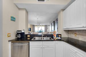 Ocean Breezes by Gulf Coast Getaways