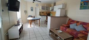 Maisons de vacances Charmante maisonnette proche plage : photos des chambres