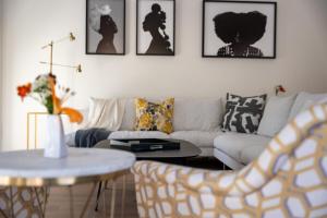 The Modern Sandbar Luxe Pool