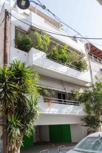 Premium Pagrati Maisonette with Balcony and Views