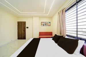 Super Townhouse LIG Main Road Indore