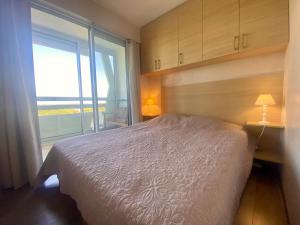 LA GRANDE MOTTE – T2 VUE MER ET PINÈDE – 4 PERSONNES – PARKING PRIVATIF