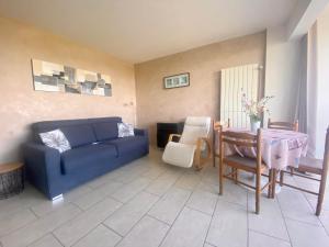 LA GRANDE MOTTE – T2 VUE MER ET PINÈDE – 4 PERSONNES – PARKING PRIVATIF