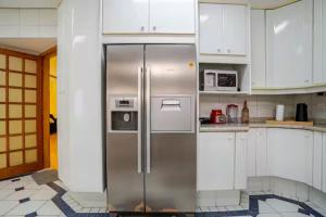 Suíte privativa 5 minutos metrô com Piscina e churrasqueira