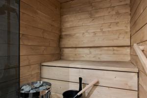 Convenient Apartment for 6 with Sauna