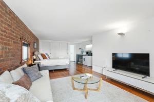 Studio Stay, Walk to City and Food