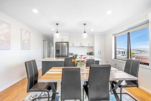 New and Stylish Home in Peaceful Location