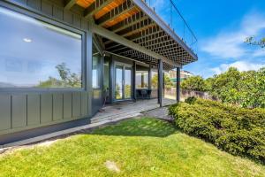 Stylish Studio with Stunning Views