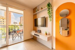 Easy Star - Compacto studio ao lado da Vergueiro - UH01I