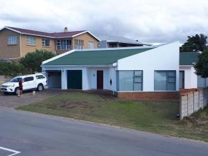 Stilbay Holiday Farm