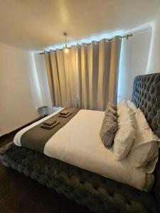 Cosy 2-bed Maisonette with Private Garage in Wembley