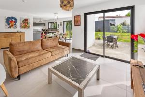 Maisons de vacances La Grande Fouques - Calme & Confortable : Maison 4 Chambres